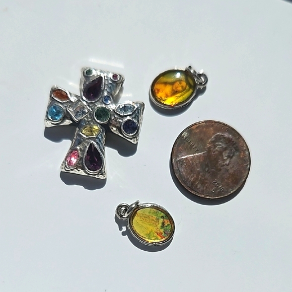 Lot 3 Pieces Charms Pendants Assorted Spiritual Jewelry - Picture 6 of 8